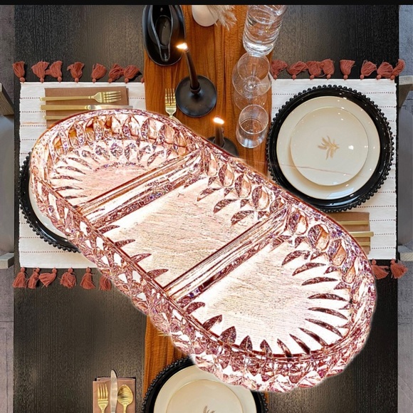 Perfume bottle is a symbol of love, emotion, & sentiment (French) - Picture 9 of 16